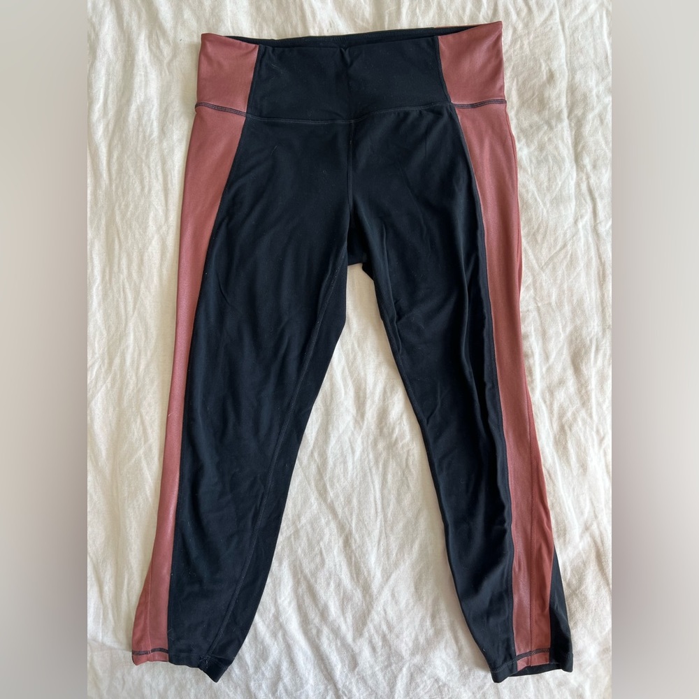 Athleta 3/4 Leggings/Capri - Large